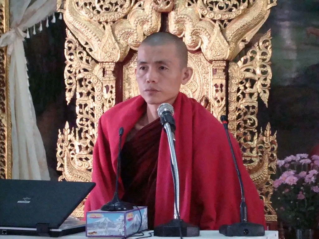 Sayadaw Ashin Ottamathara teaching at Thabarwa.